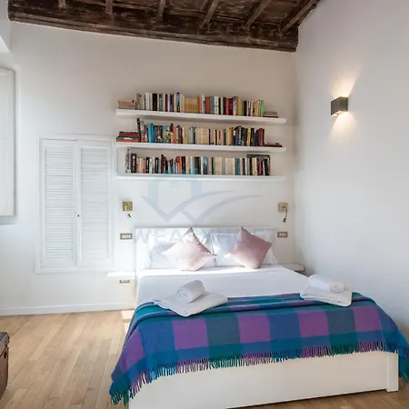 Cozy, Sunny In The Heart Of Trastevere *