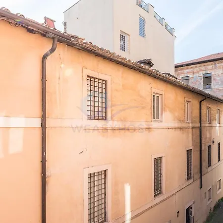 Cozy, Sunny In The Heart Of Trastevere
