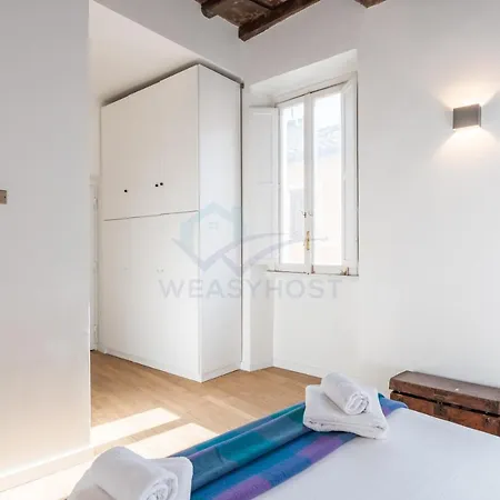 Cozy, Sunny In The Heart Of Trastevere